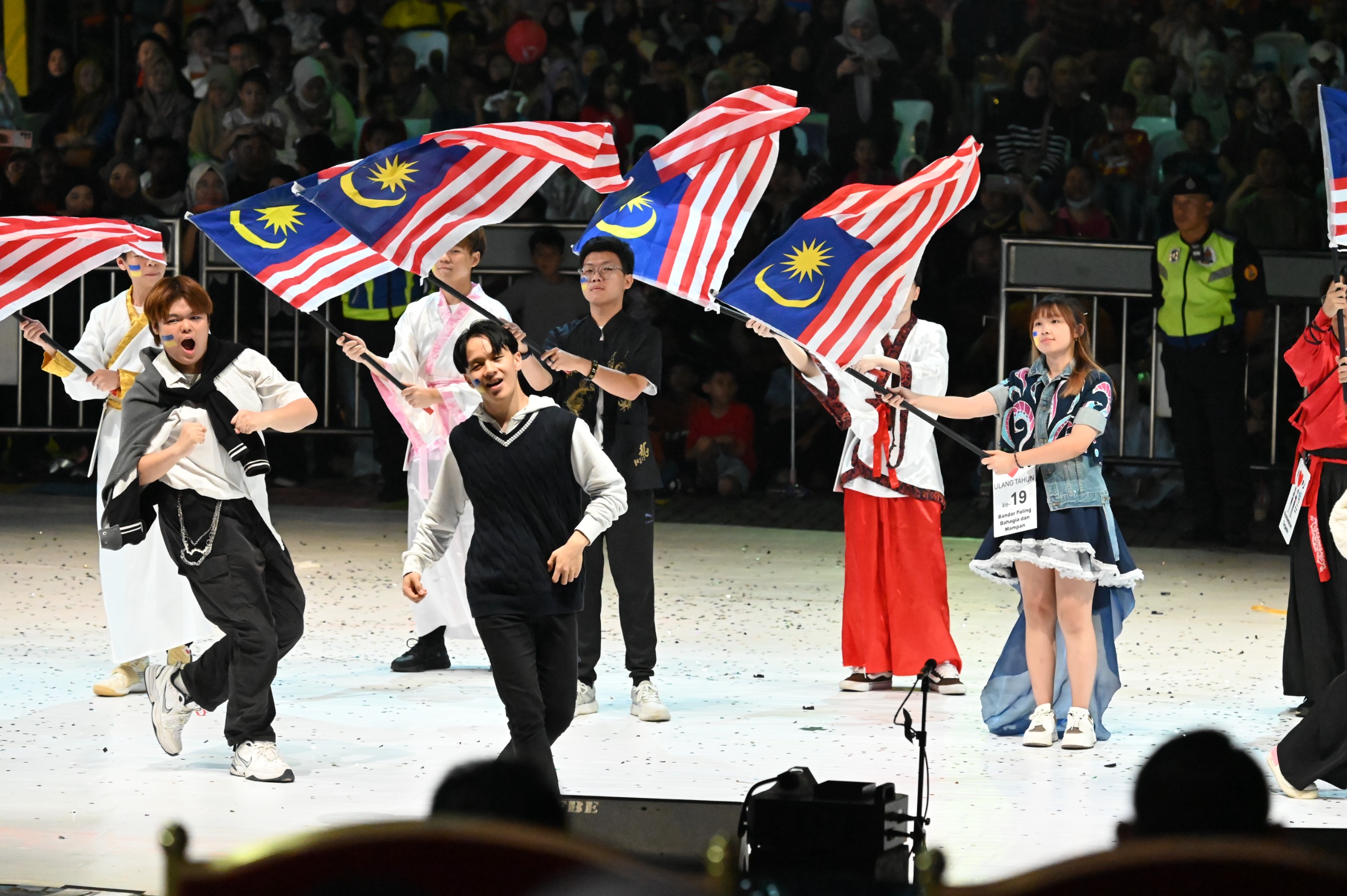 MBPJ RAI ULANG TAHUN BANDAR RAYA PETALING JAYA KE-19, MENYATU KOMUNITI MEMBANGUN BANDAR