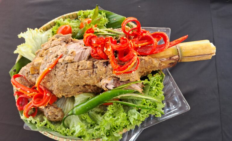 “ITIK SOLOR”: HIDANGAN EKSKLUSIF ISTANA KELANTAN SEMAKIN DILUPAKAN KINI MERAIH PERHATIAN RAMAI