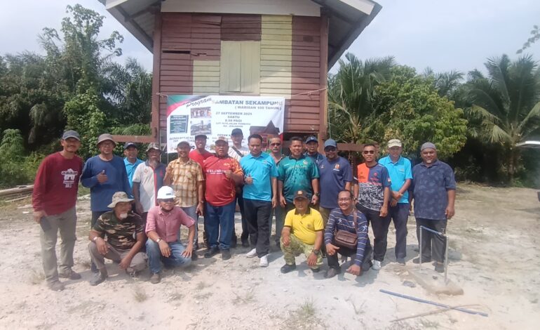 Gotong-Royong Sekampung Semarakkan Sambutan Hari Malaysia & 100 Tahun Kampung Jenjarom